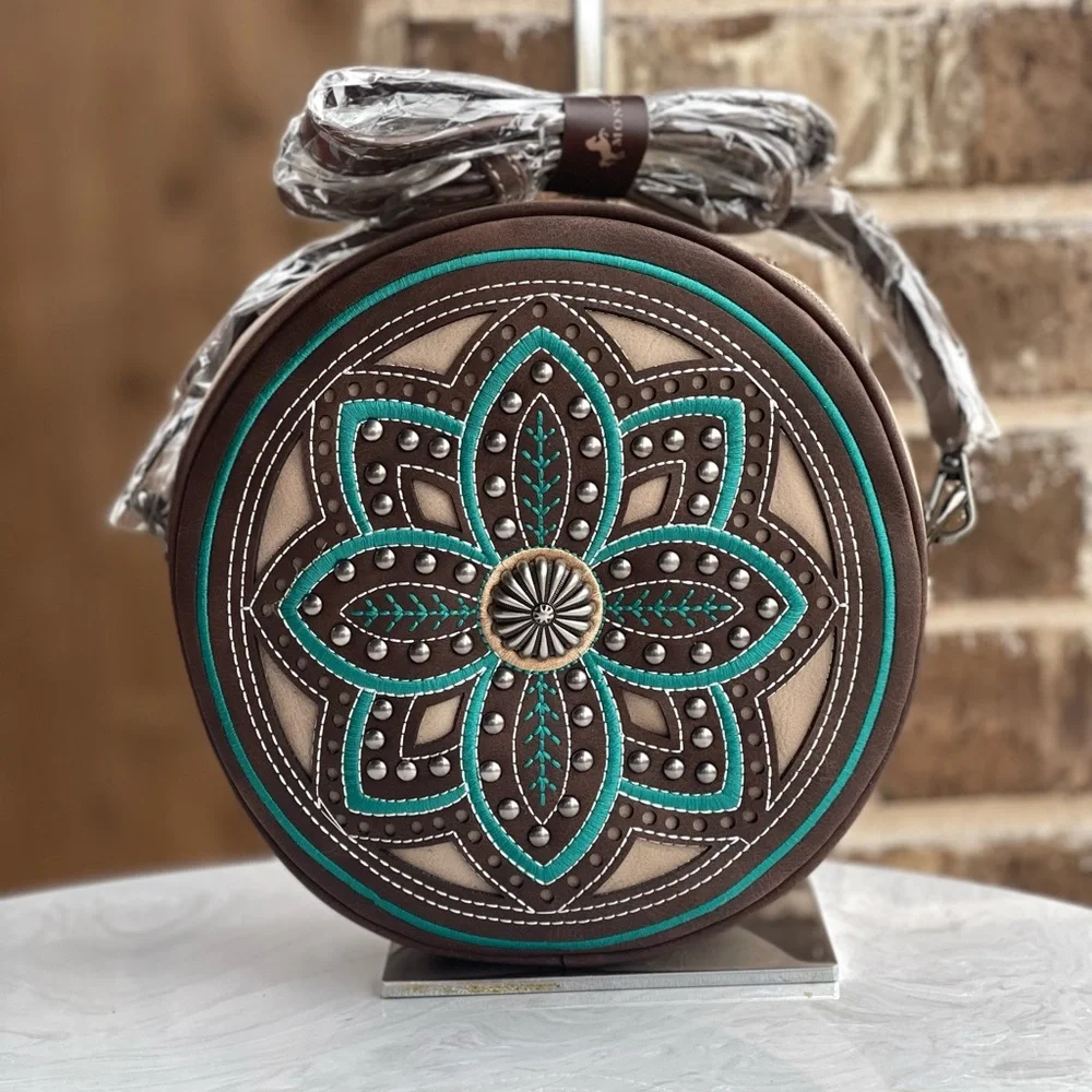 Montana West Floral Embroidered Collection Crossbody Circle Bag NWT - Picture 1 of 6